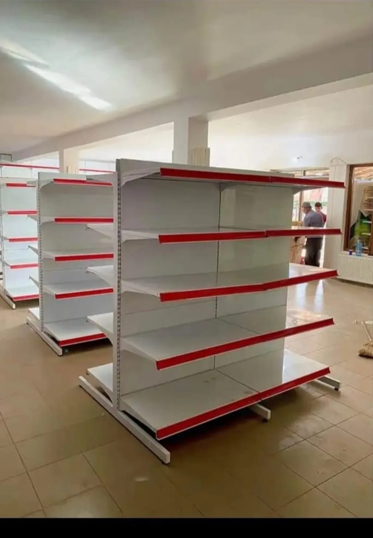 Rafturi Magazin Expunere 04