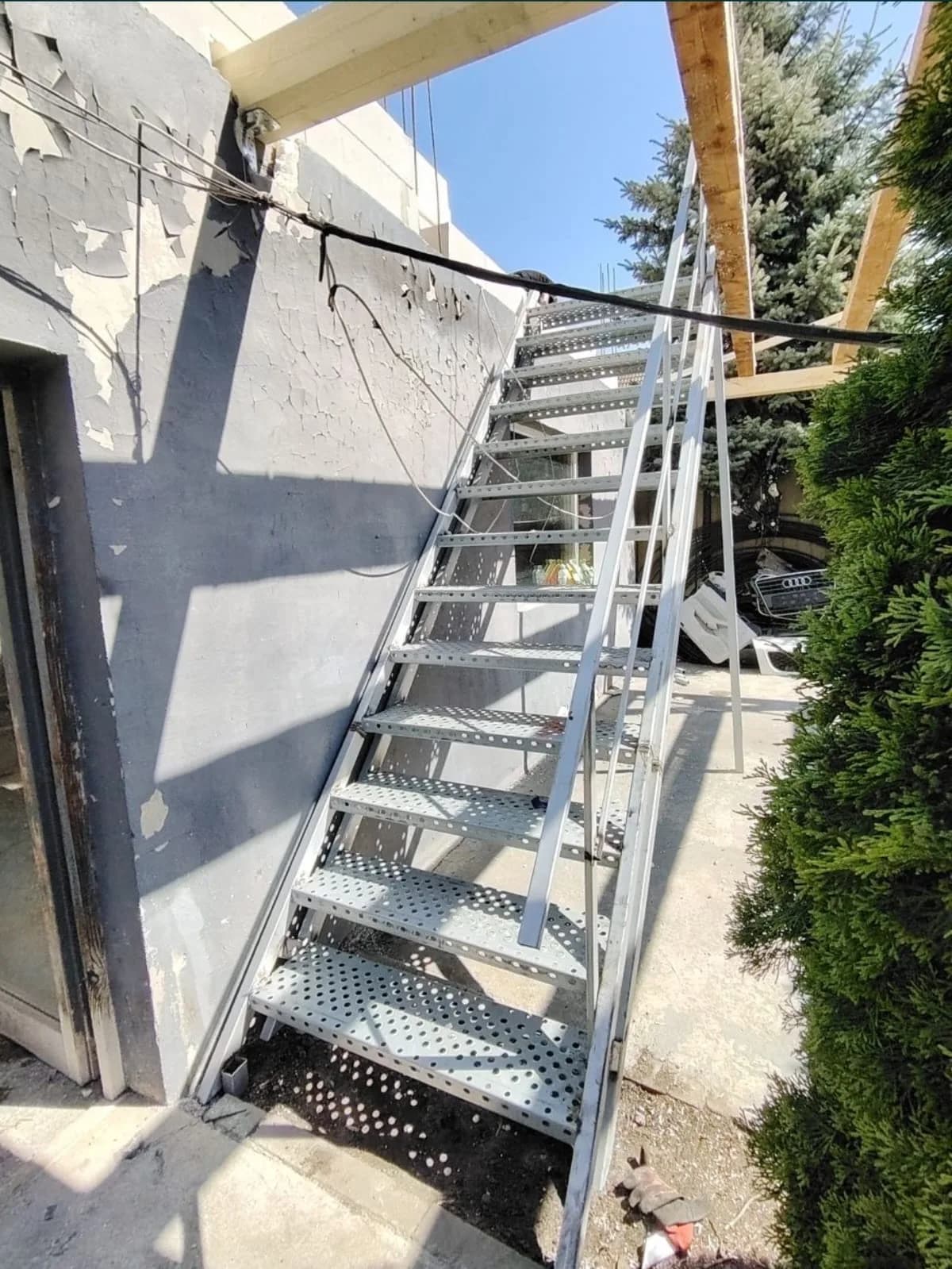 Scară metalică exterioară - proiect 4