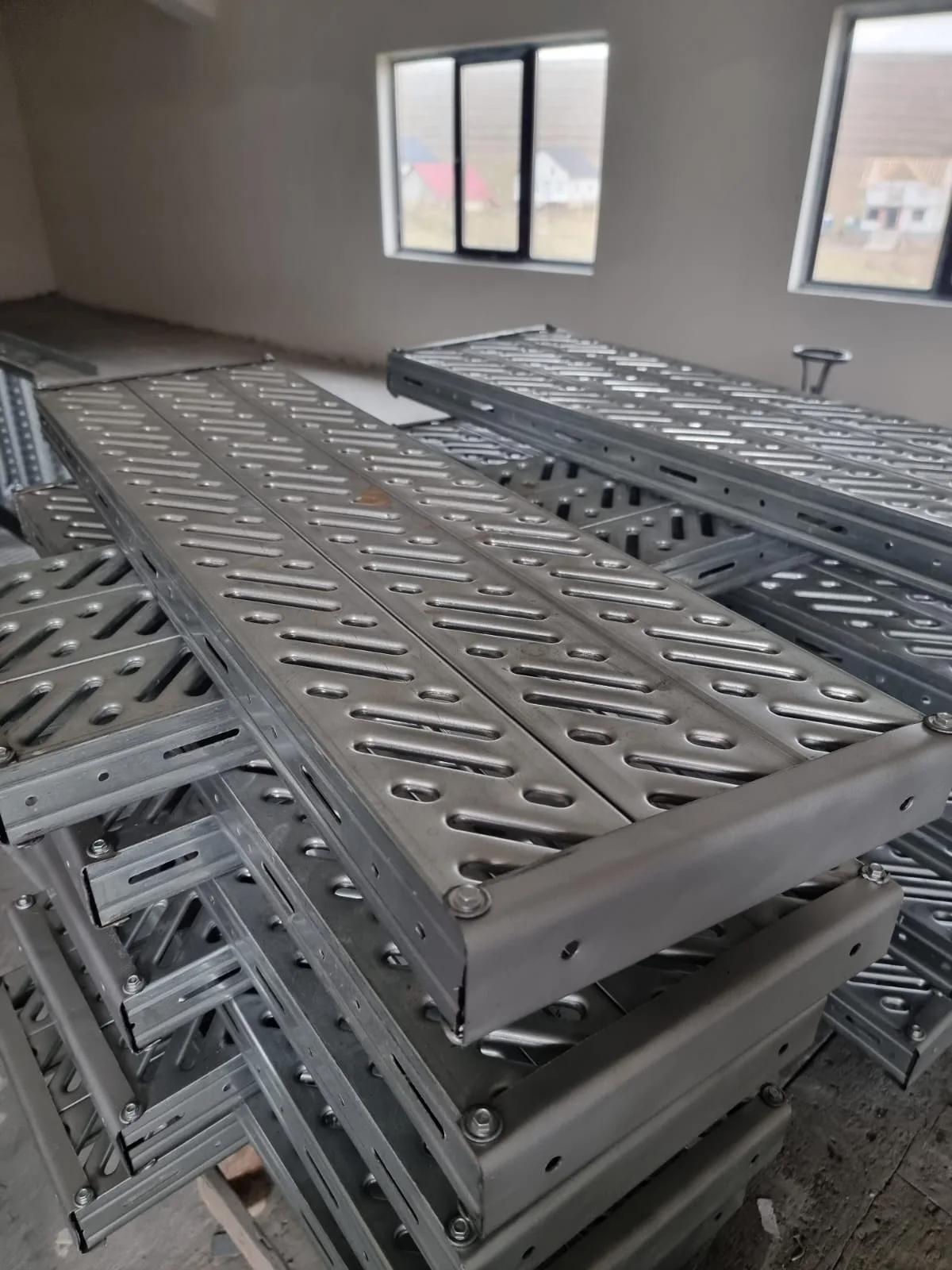 Treaptă perforată antiderapantă - proiect 3