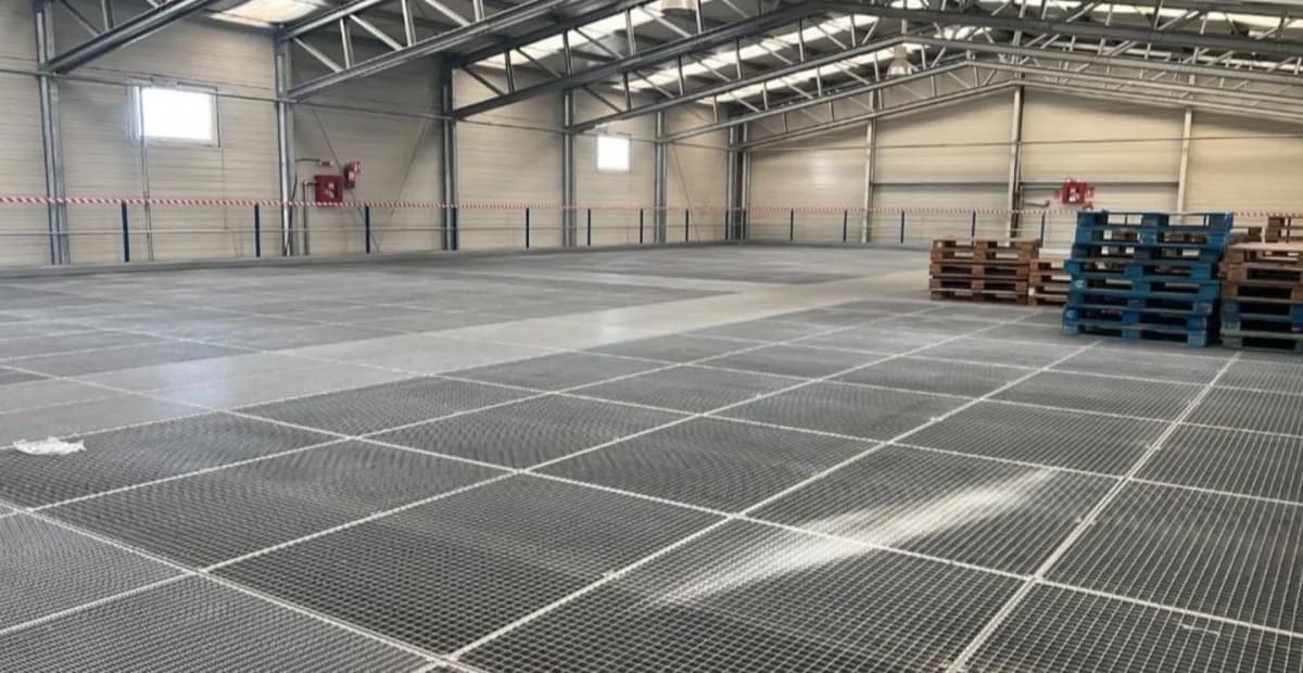 Treaptă perforată antiderapantă - proiect 10