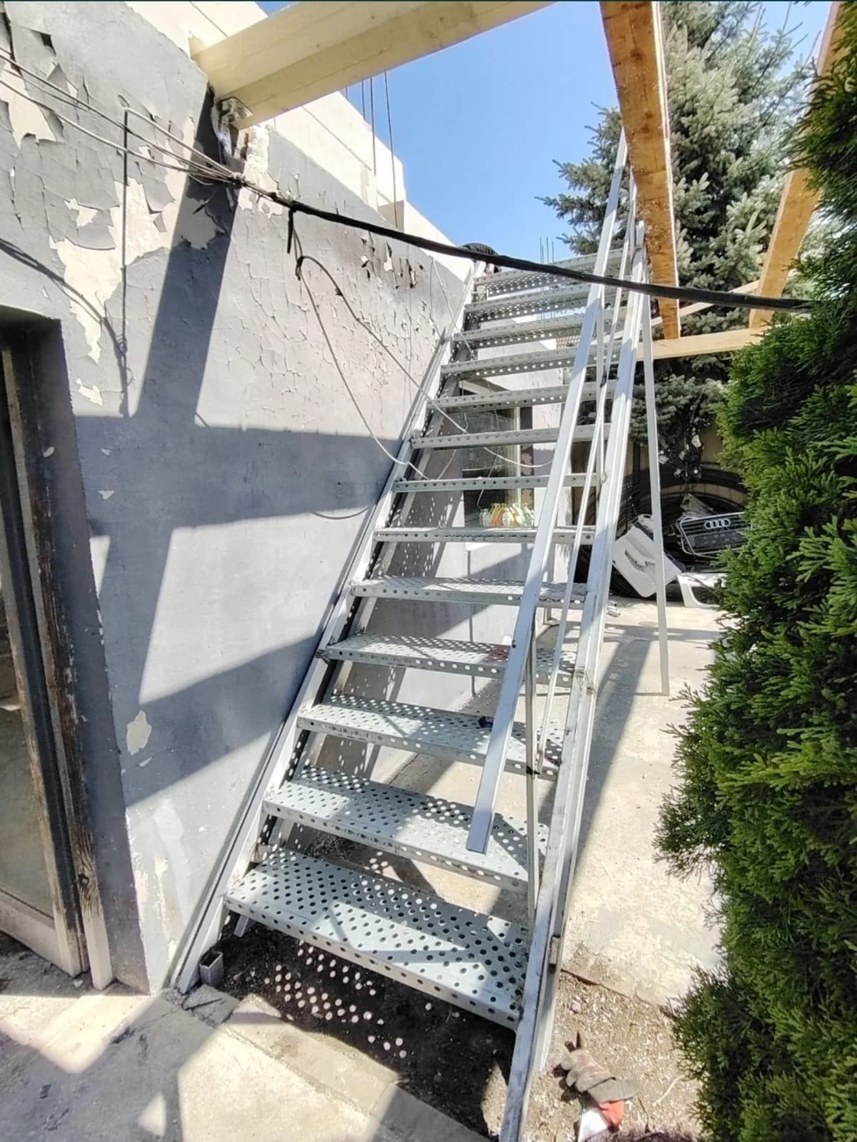 Scară metalică exterioară - proiect 4