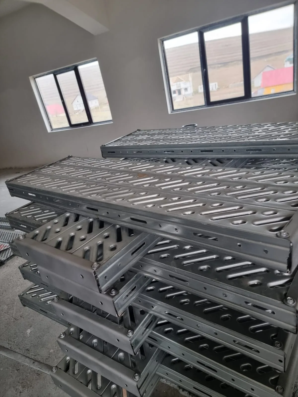 Treaptă perforată antiderapantă - proiect 2