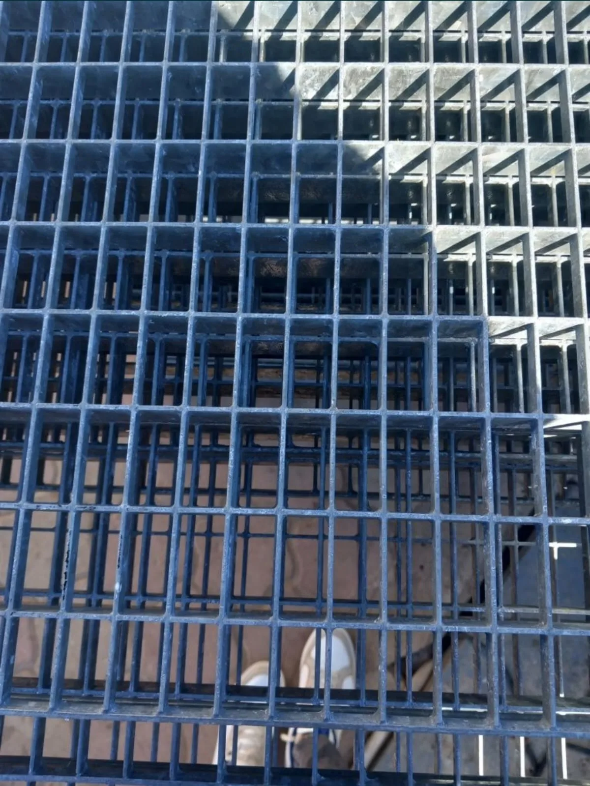 Treaptă perforată antiderapantă - proiect 8